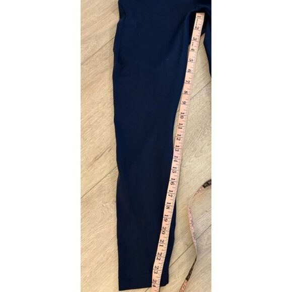 Lululemon Instill High-Rise Tight 25" in Night Sea Size 4 - Picture 10 of 10